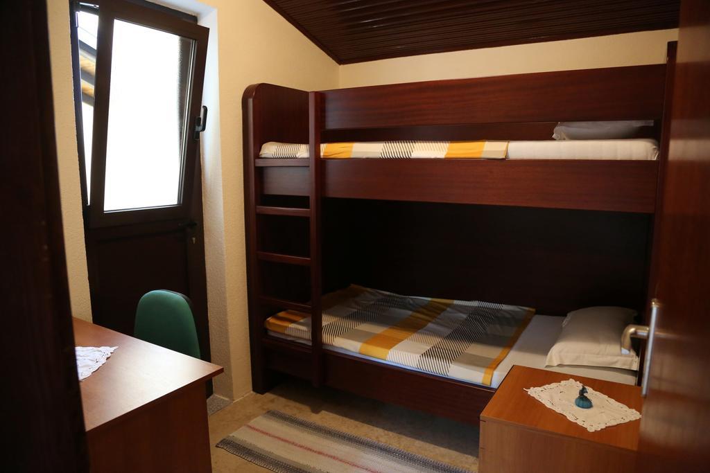 Apartments Max Върсар Екстериор снимка